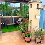 Casa Con Jardin Y Jacuzzi 펜션 *