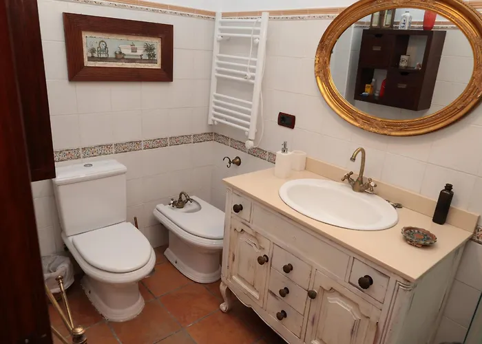 Semesterbostad Casa Con Jardin Y Jacuzzi