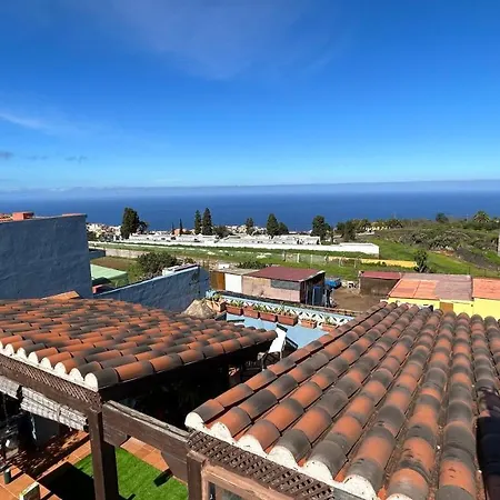 Prázdninový dům Casa Con Jardin Y Jacuzzi *