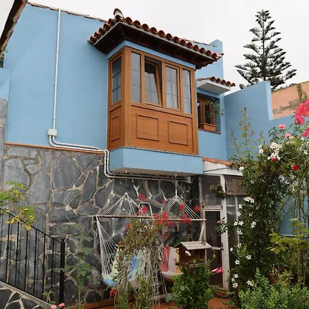 Prázdninový dům Casa Con Jardin Y Jacuzzi *