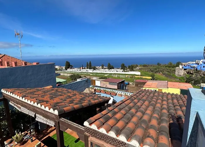 Holiday home Casa Con Jardin Y Jacuzzi *